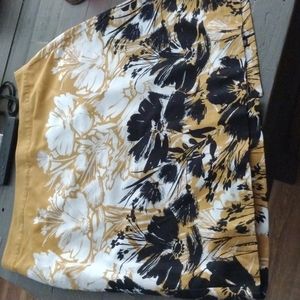 VAN HEUSEN  Floral Midi Butterscotch, Blk,White  SZ 10